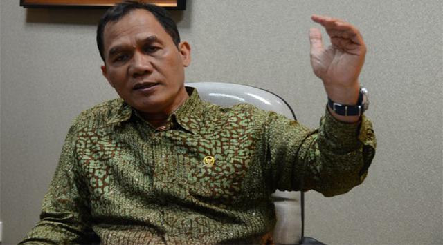 Angkutan barang tak boleh setop karena...