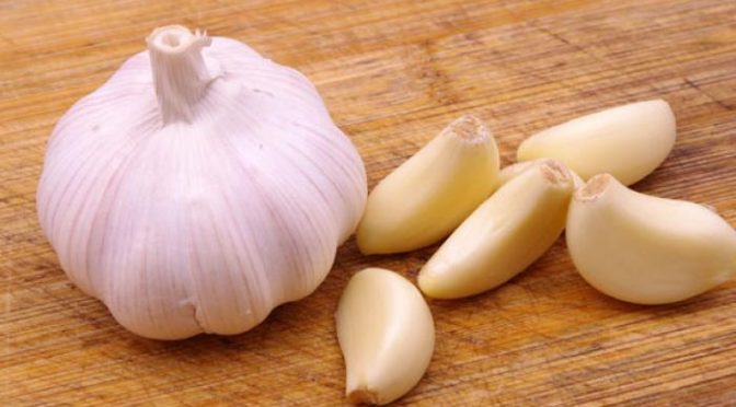 Pembatasan impor berlebihan picu lonjakan harga bawang putih